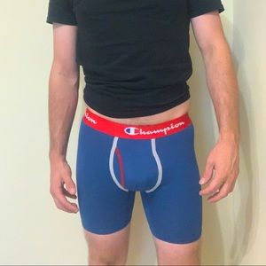 Champion size small. 🏀🏈⚽️⚾️